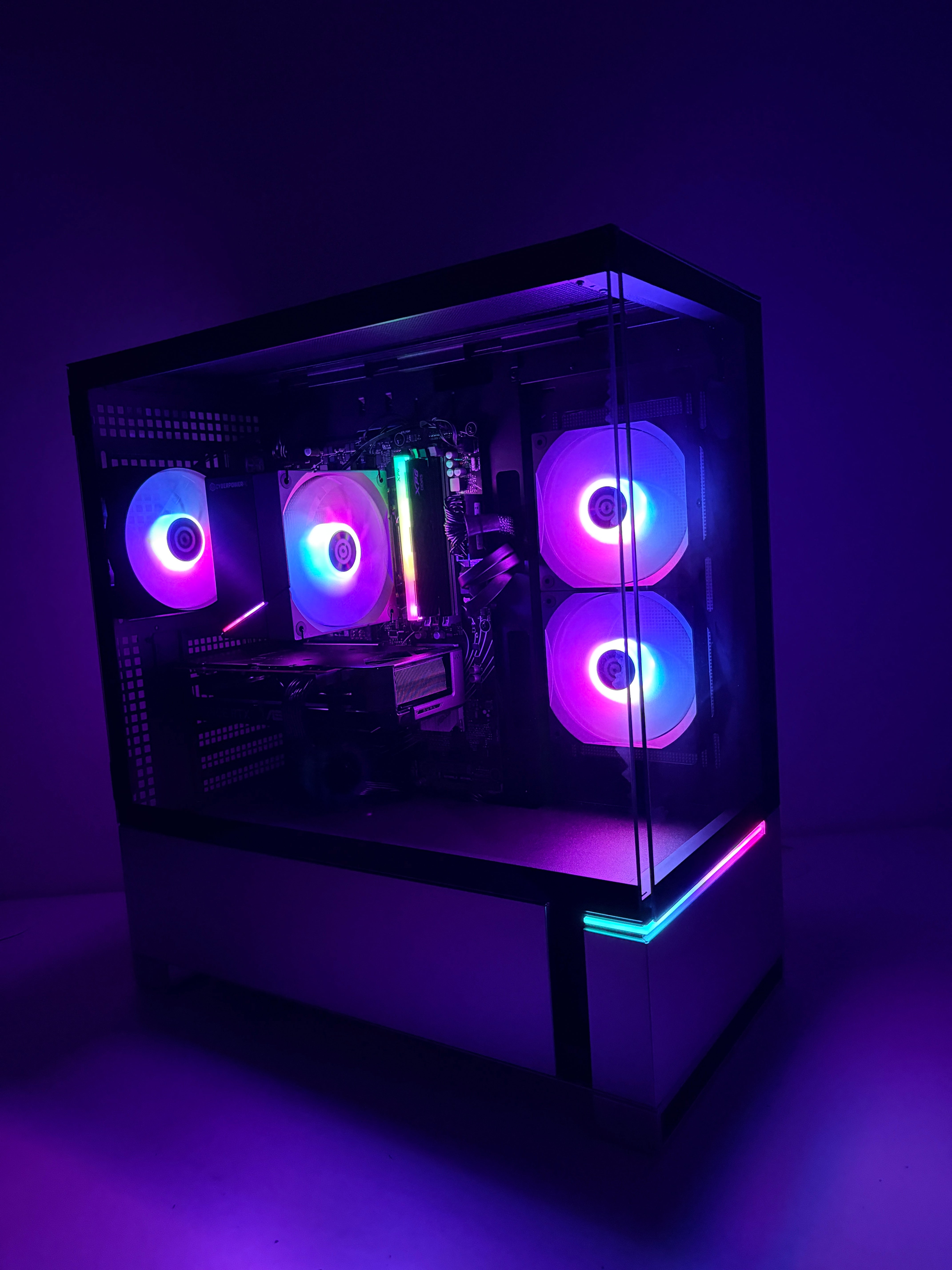 Gaming PC Ryzen 5/16GB RAM/1TB RTX 5060 GPU