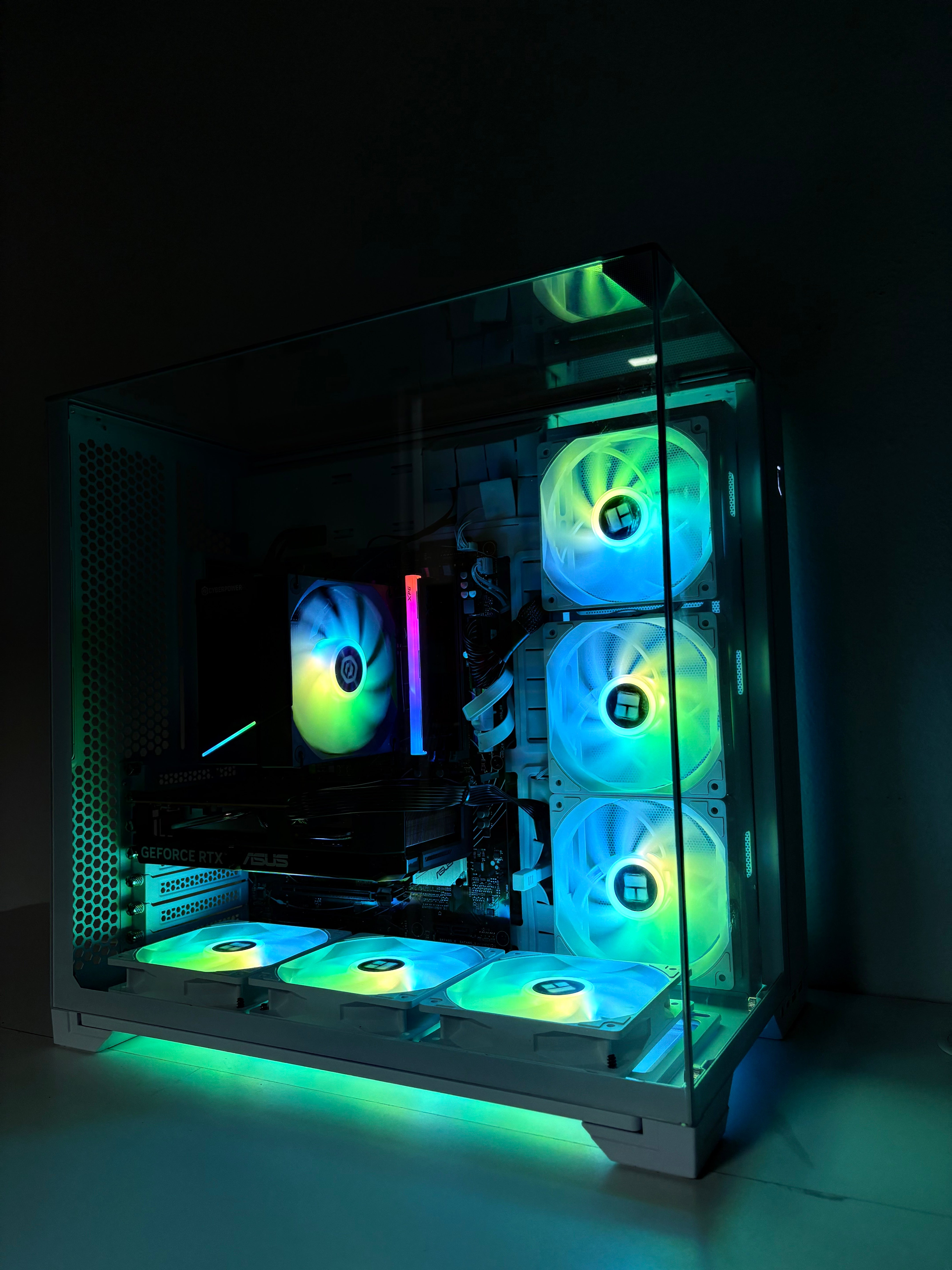 Gaming PC Ryzen 5/16GB RAM/1TB RTX 5060 GPU