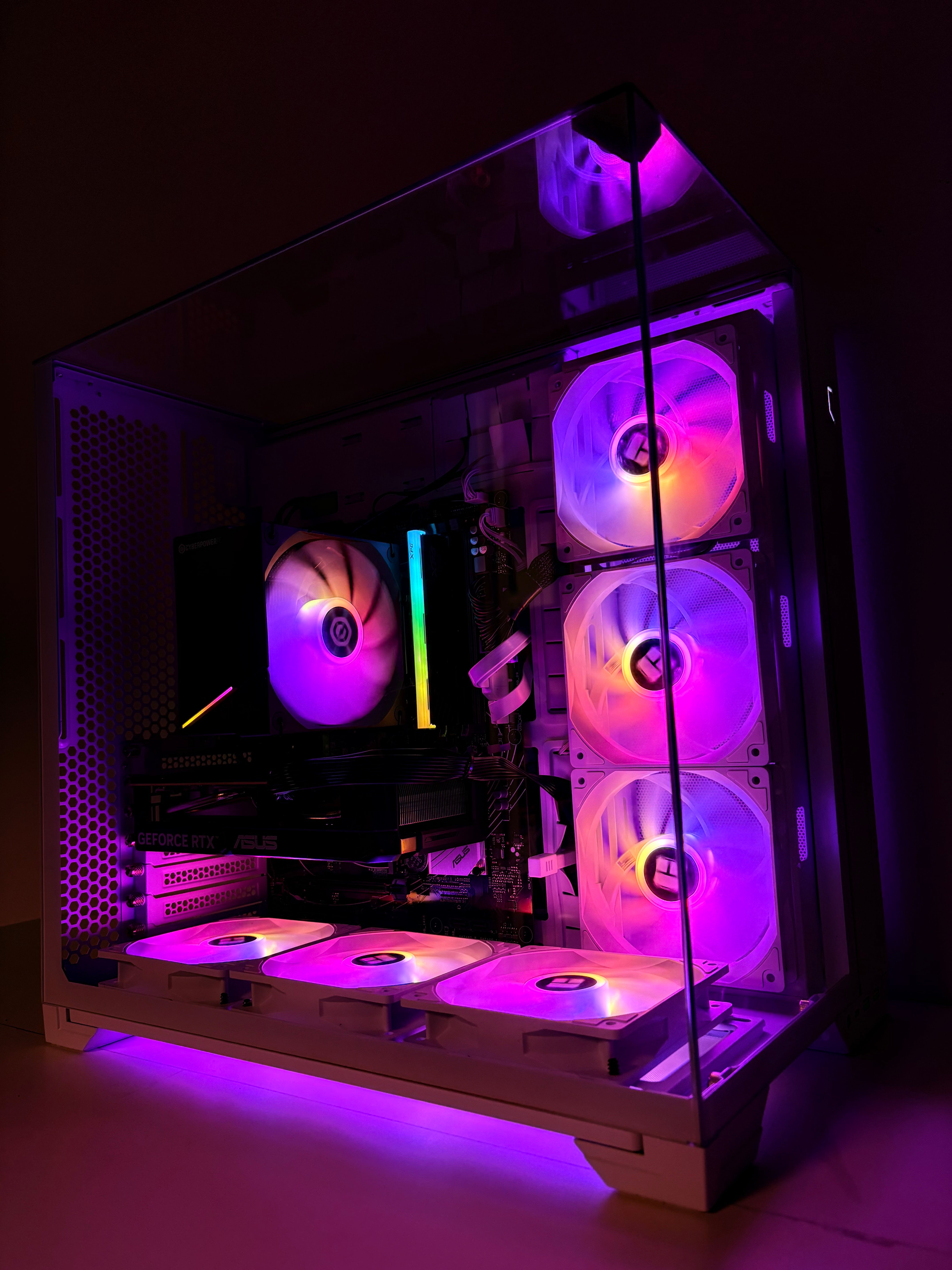 Gaming PC Ryzen 5/16GB RAM/1TB RTX 5060 GPU