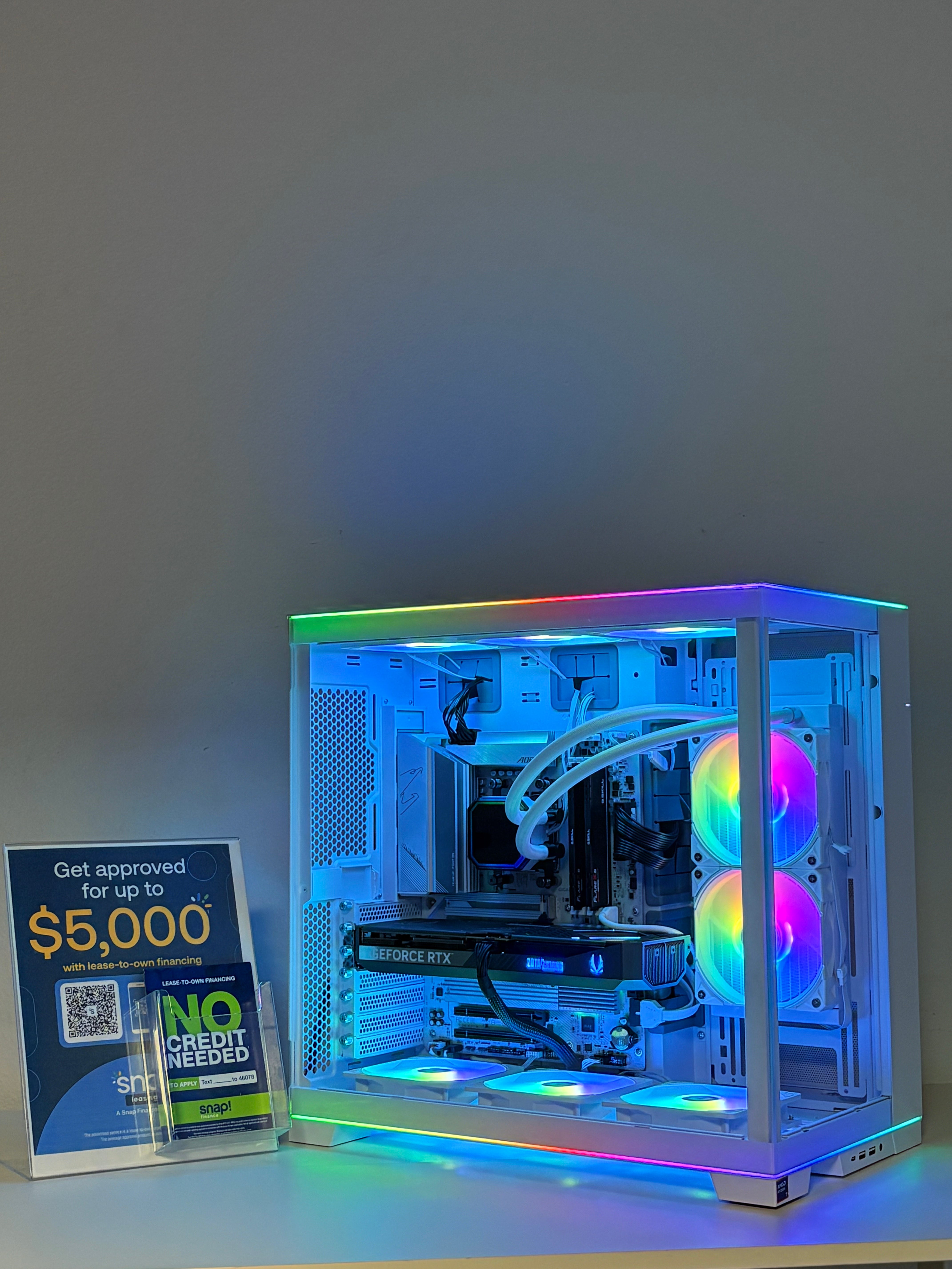 Gaming PC Ryzen 7/32GB RAM/2TB RTX 5070 GPU